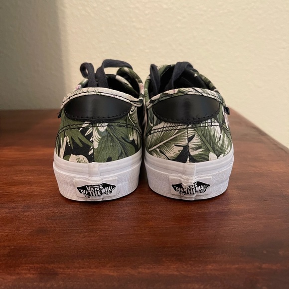 Vans shoes ✨🛹 - Picture 3 of 5